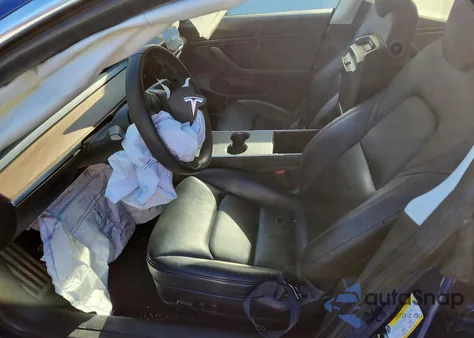 2020 Tesla Model 3 из США, поврежденный, VIN 5YJ3E1EC0LF586874